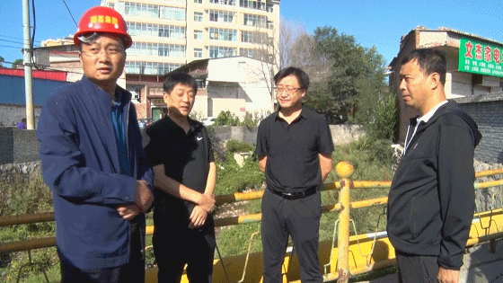 交口:李刚调研县城主街道改造工程