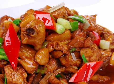 都说这是鸡肉最爽口的两种做法!你会哪样?爱吃辣的朋友看过来!