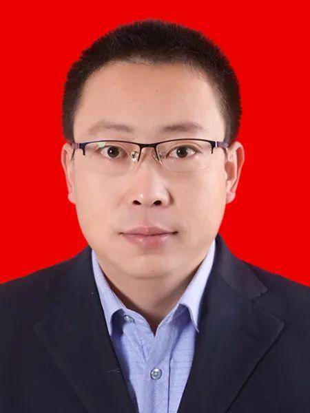 牟平育英艺术中学五位教师入选首批烟台市"教坛新秀"