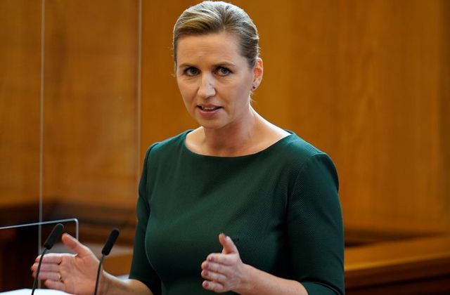 丹麦首相梅特·弗雷泽里克森由占少数的社会民主党政府提出的这项建议
