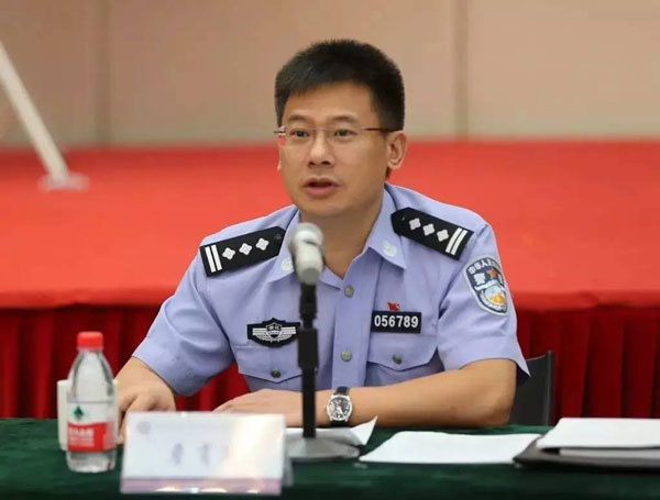 浙江省公安厅法制总队二级高级警长詹肖冰主动投案接受审查_腾讯新闻