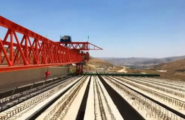 图为阿尔及利亚北方干线铁路