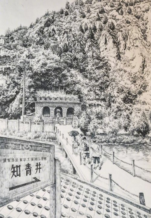 "翻开速写本,指着一幅幅栩栩如生的钢笔画,杨帆感慨地说,前不久,他和