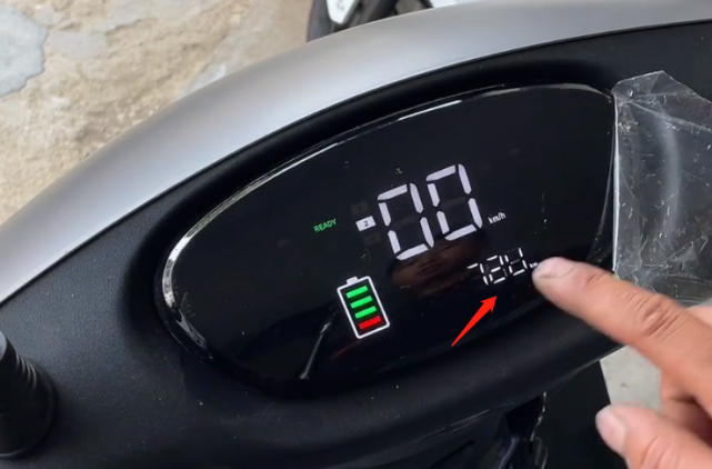 绝大部分都是电动车仪表显示的原因,虽然现在的电动车也有不少中高档