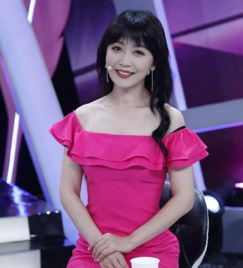 毛琳和胡向真广东两大娱乐节目主持人谁才是你心中的综艺一姐