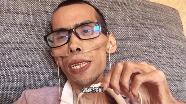 抗癌博主阿健去世,一年时间骨瘦如柴,网友沉痛悼念