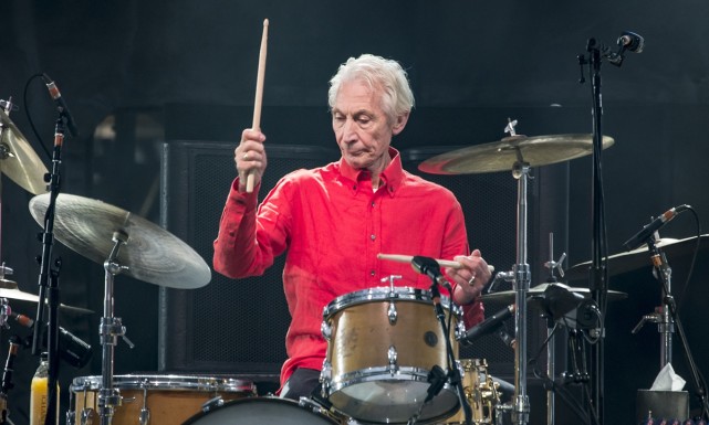 滚石乐队鼓手查理沃茨去世,享年 80 岁