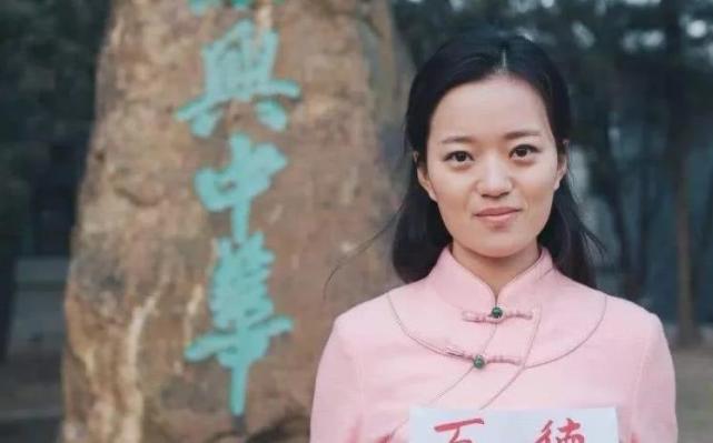 北大才女陈更:《中国诗词大会》一战成名,为何六年还没博士毕业