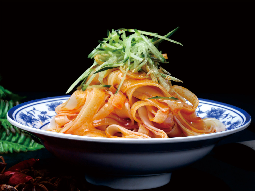 平凉首家本土金八方餐饮品牌落地品味儿时的味道