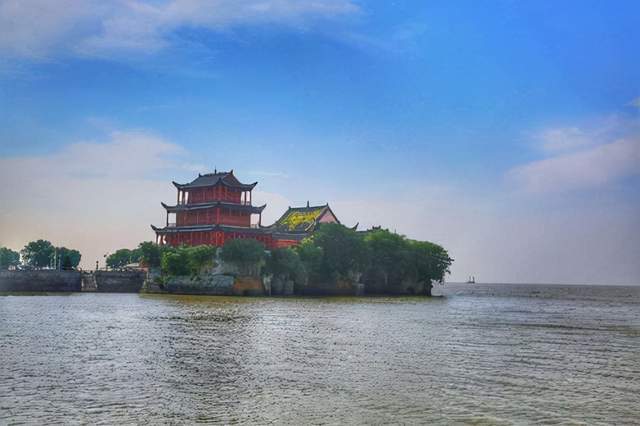合肥环巢湖自驾旅行(乘坐大巴环巢湖旅行的英文)