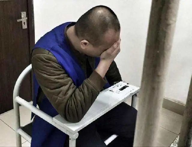 山东36岁男老师涉嫌侵害多名女生,教师变禽兽,真是丢尽至圣先师的脸