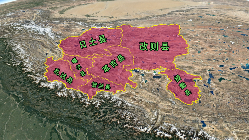 阿里地区,面积约有34.5万平方公里,人口12.