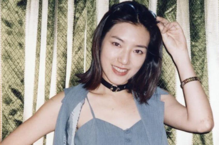 黄日华约"穆念慈"喝下午茶,笑容满脸心情好,53岁关宝慧仍单身