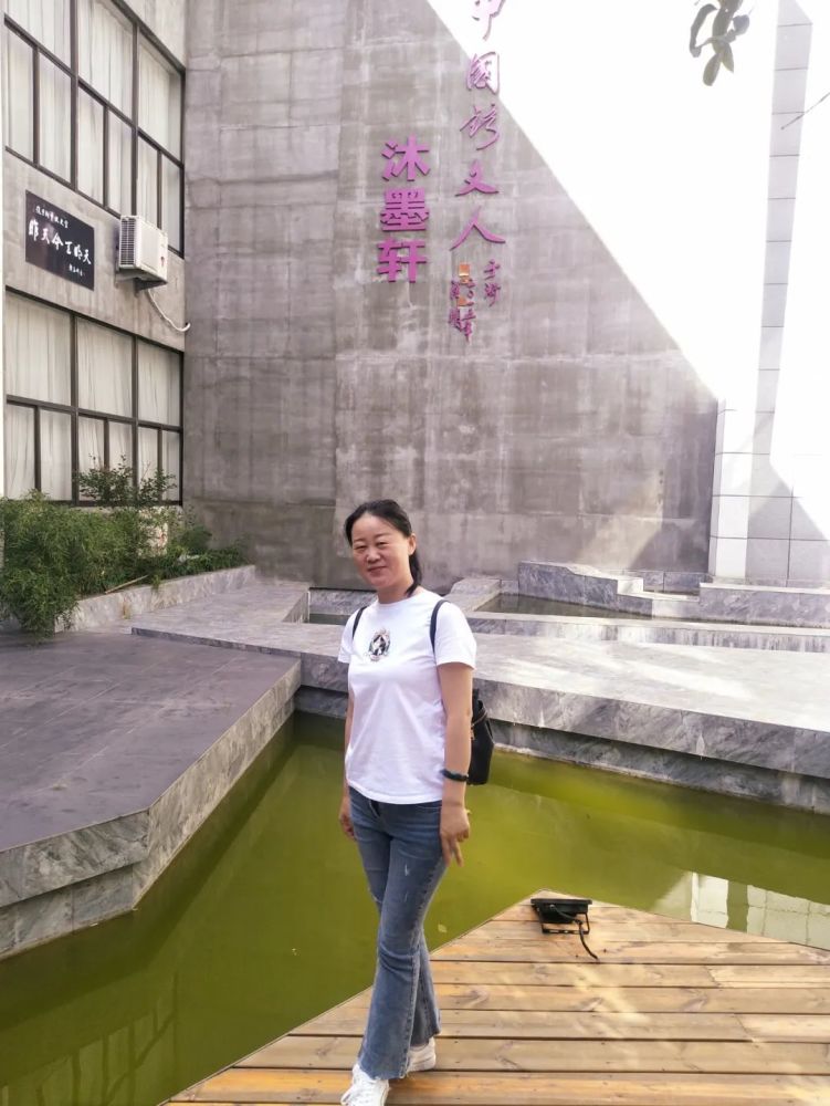 教育教学中,李景梅不断钻研,在前行中反思,在反思中