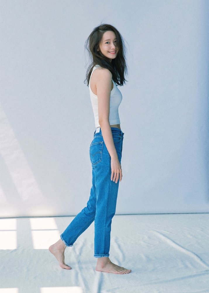 李钟硕林允儿婚纱路透曝光两人首合作看来是部高甜剧