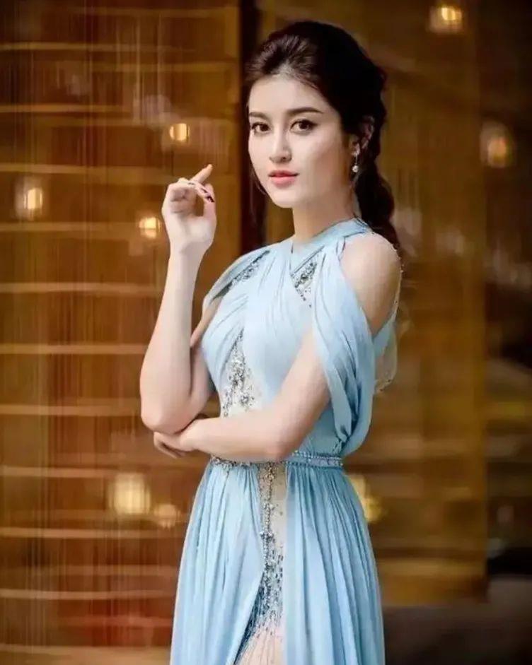 越南李嘉欣:被生活痛击后深度改造涅盘重生,40岁嫁90后鲜肉富豪