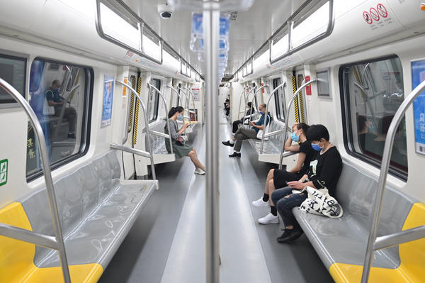 郑州地铁部分线路今日恢复运行内部什么样