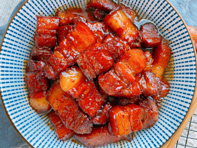 中秋宴客少不了的硬菜——红烧肉,几十年配方,色泽红润肥而不腻