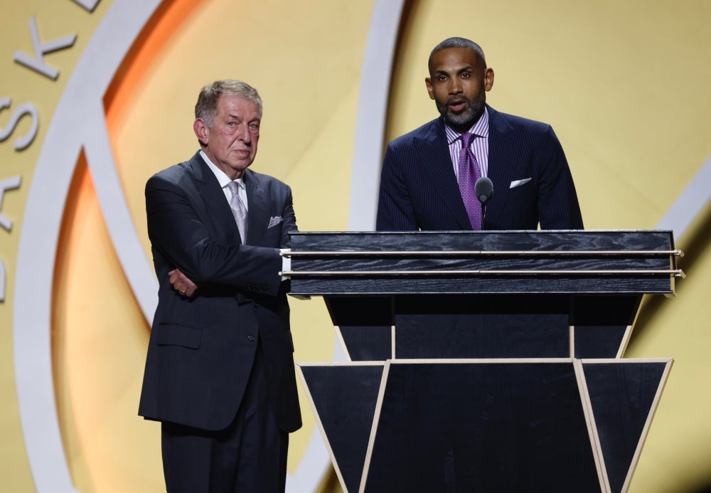 一文回顾2021名人堂颁奖礼:詹皇现身波什致敬科比 真理再谈阿伦_腾讯