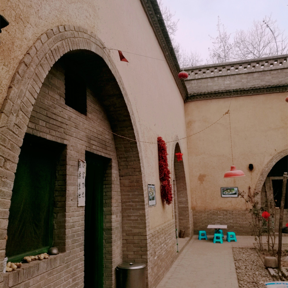 西安近郊"地下"村,村民生活在土里,春夏秋冬从不用空调