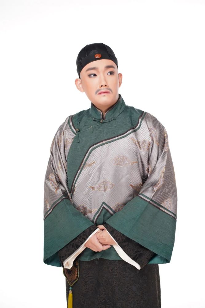 白颖宇 | 史啸威饰吴永发 | 孙根庆饰黄 春 | 白思然饰*演员阵容以