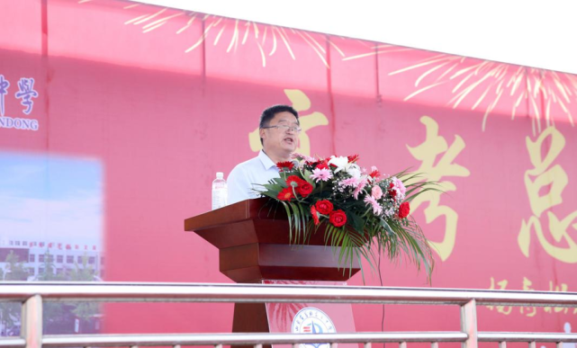 今日秋光好 奋进正当时:莒县二中举行高考总动员励志演讲报告会