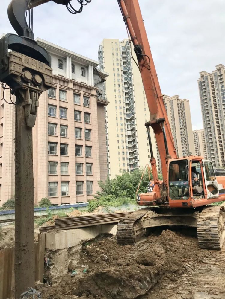 新武金堤路通车双向六车道设计速度达60kmh