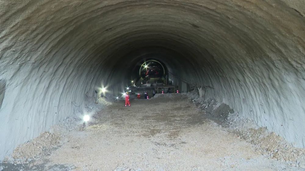 金甬铁路隧道图片