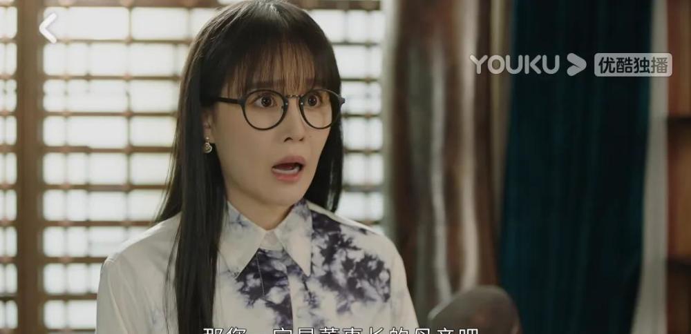 刘老根4赵本山女儿出场剧中饰演大奎秘书表情呆萌演技僵硬