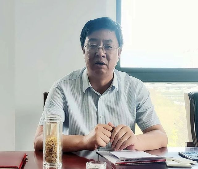 王东红调研秦州区创建全国文明城市工作指挥部办公室相关工作