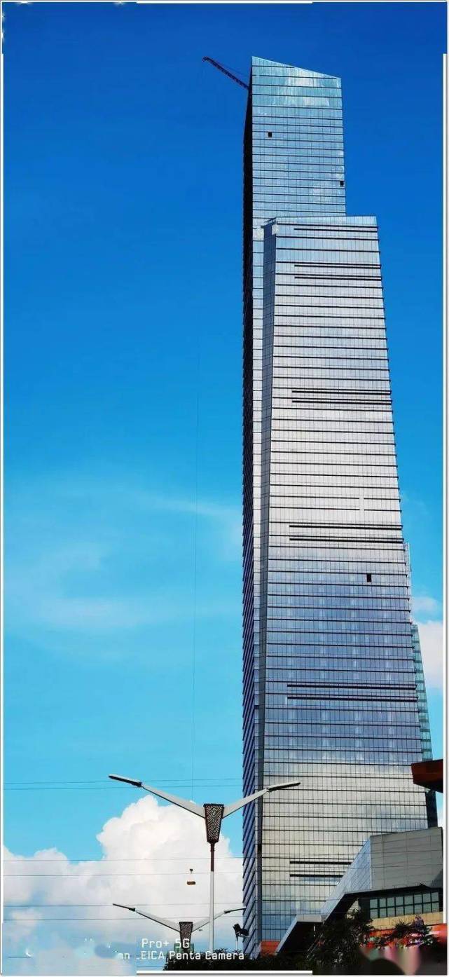 广西华润大厦(china resources tower guangxi)位于南宁市商务核心