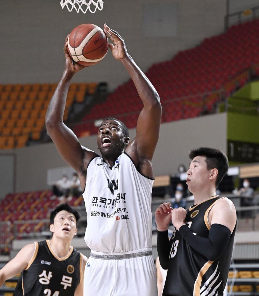 cba 前CBA外援统治韩国联赛，21分钟内爆砍32分14篮板！