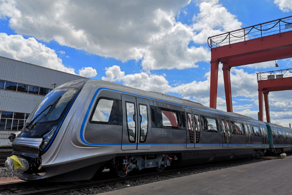 线路定了上海地铁19号线将设32站长45km即将开工2028年通