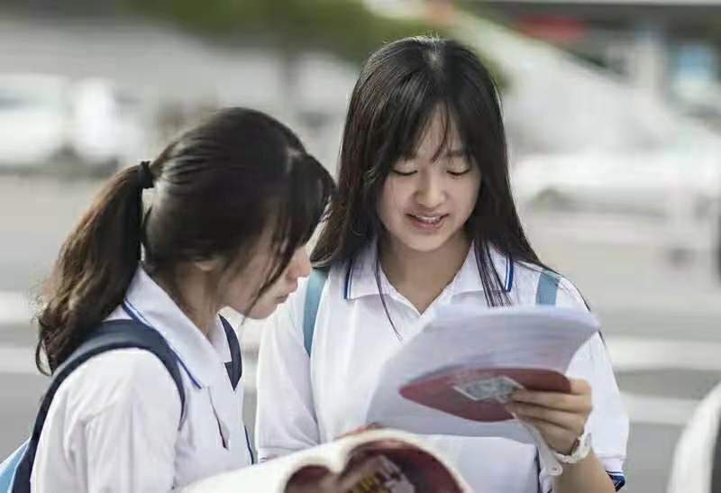 人工智能大学排行_2021年十大热门专业排行榜:人工智能上榜,第九名最受欢迎(2)