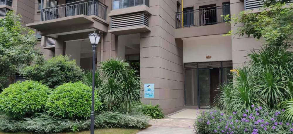 五象新区建工城,大都华园业主发来致电,希望没有电到你