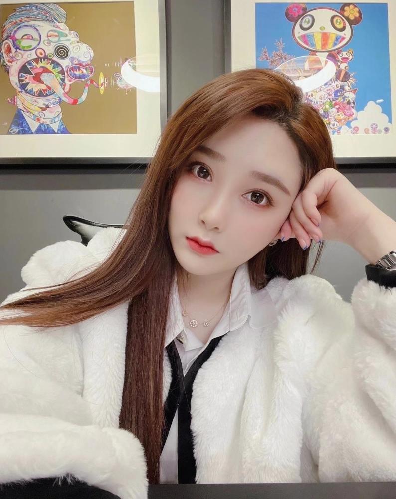 101选手江璟儿结婚了!老公是sdt老板,赵让李鑫一还是婚礼伴郎