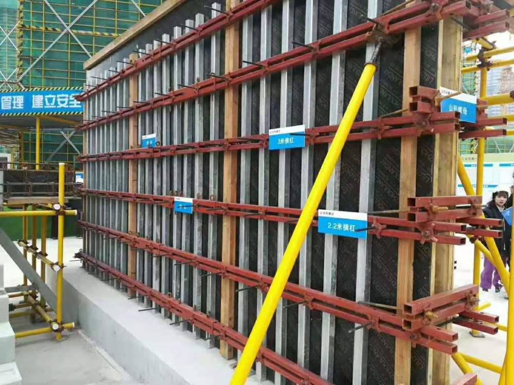 新型模板支撑在工程质量作用