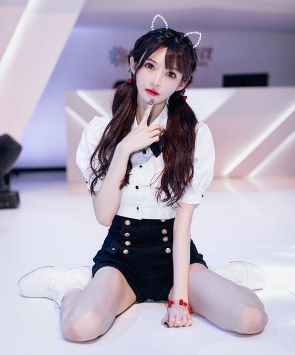 面对这些争议,在直播圈摸爬滚打数年之久的王羽杉