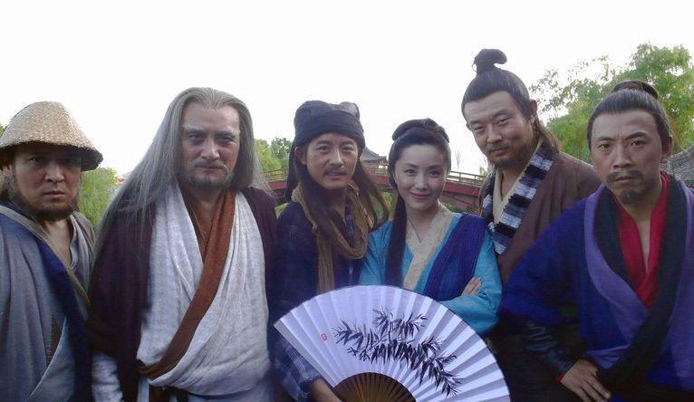 江南七怪教郭靖十年,为何不如洪七公教一个月,马钰道长一语中的