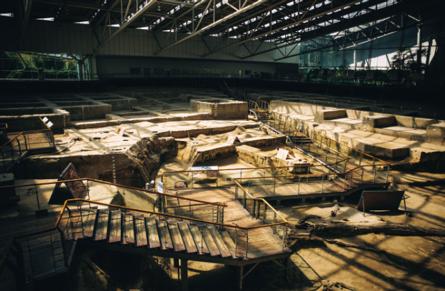 在文末留言近年来,无论是在学界还是在公众领域,影响力最大的考古遗址