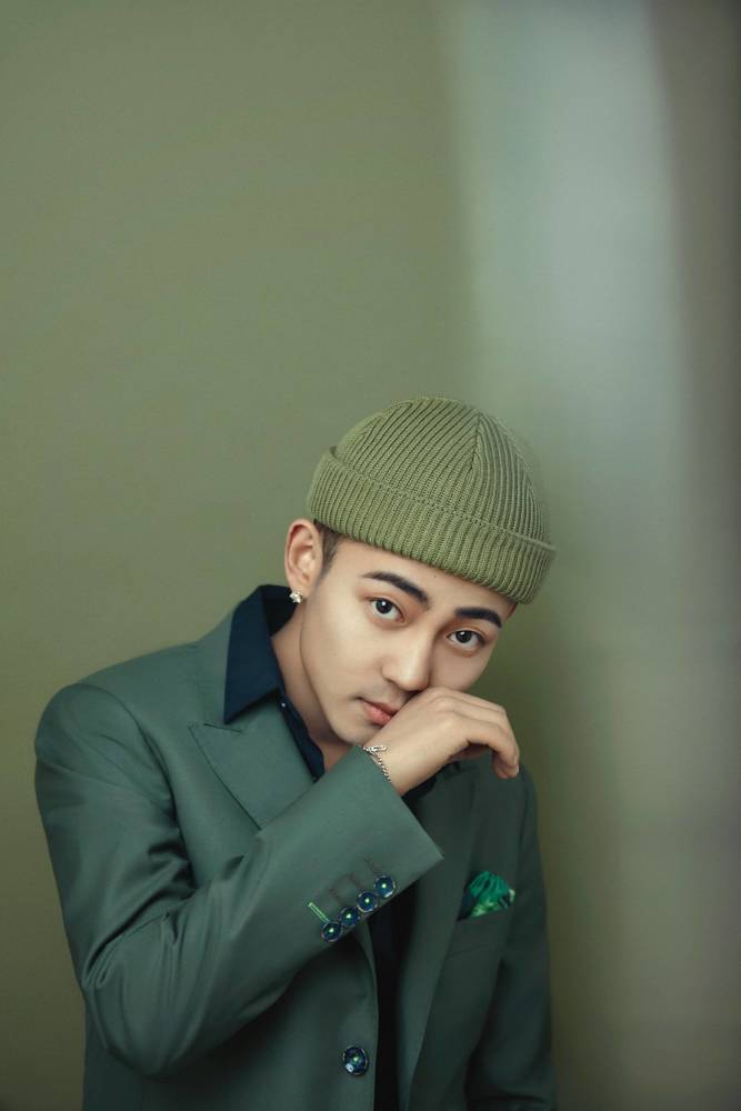 才旺罗布捍卫战队荣耀 好声音英文歌唱到人心醉_腾讯新闻