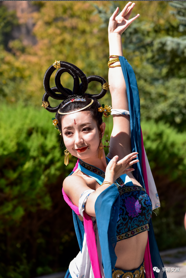 "飞天舞动新丝路"宣传拍摄活动走进平凉,走进崆峒山