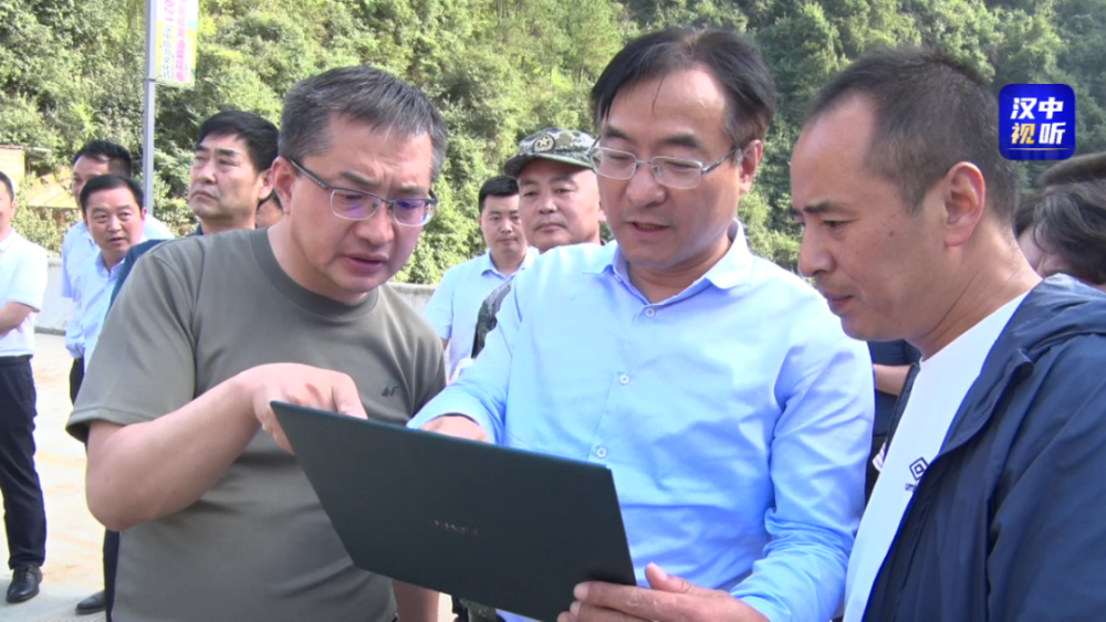 钟洪江赴镇巴指导"9.9"山体滑坡处置工作_腾讯新闻
