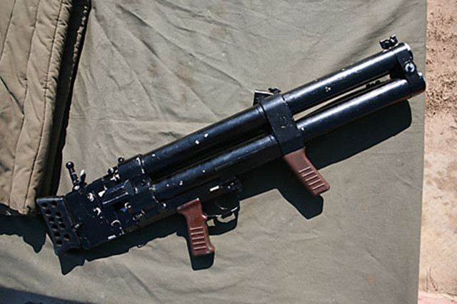 专门反蛙人的武器苏俄dp64榴弹发射器