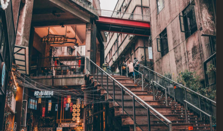 在重庆看文创,鹅岭贰厂的前世今生_腾讯新闻