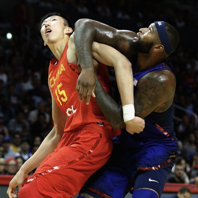 王哲林 湖人不签约，王哲林又无缘NBA，为何CBA第一中锋打不了NBA？
