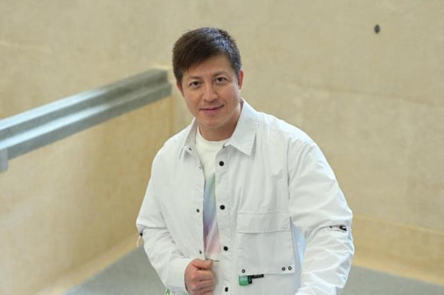 54岁郑健乐官宣离婚结束20年婚姻会与前妻努力照顾自闭症儿子