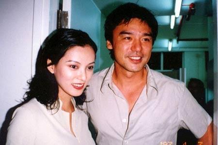 从人间富贵花,到负债累累,奢侈品让钟镇涛前妻章小蕙失去了啥