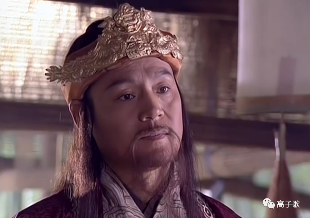 可面对杀了林平之全家的青城派余沧海,依然和对方亲切交谈,共商武林