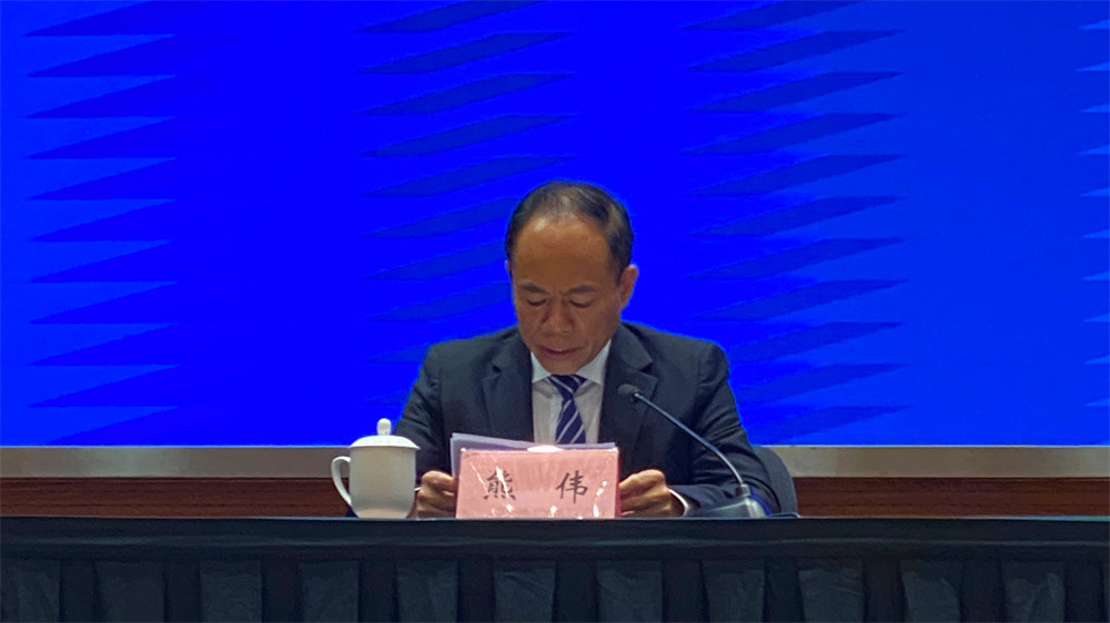 省委组织部副部长熊伟就四川县级党校的重塑,改革与成效做介绍并答
